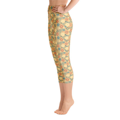 KUGGHJUL gula caprileggings med turkosa och tegelröda kugghjul